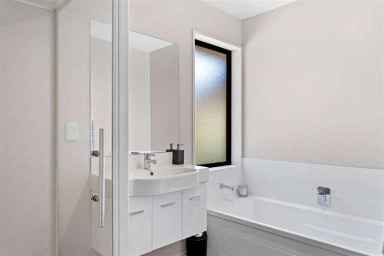 Photo of property in 10 Devlin Avenue, Rangiora, 7400