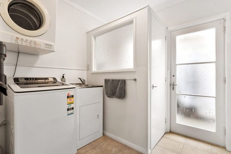 Photo of property in 19 Monyash Road, Manly, Whangaparaoa, 0930