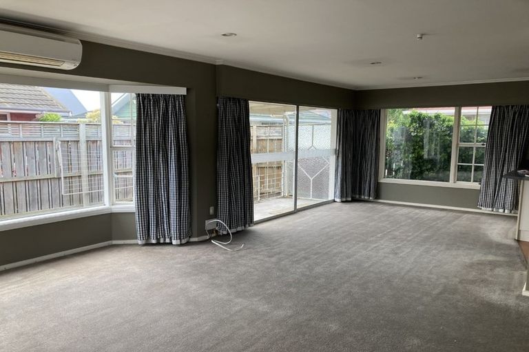 Photo of property in 33 Church Lane, Merivale, Christchurch, 8014