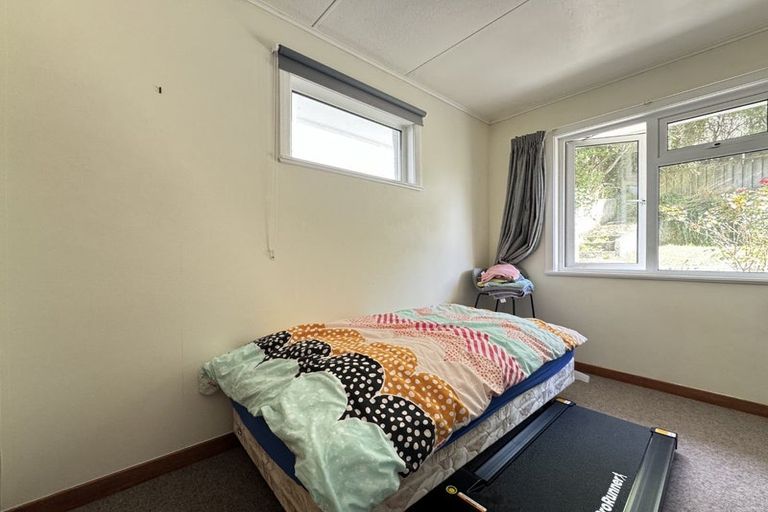 Photo of property in 12 Monowai Road, Johnsonville, Wellington, 6037