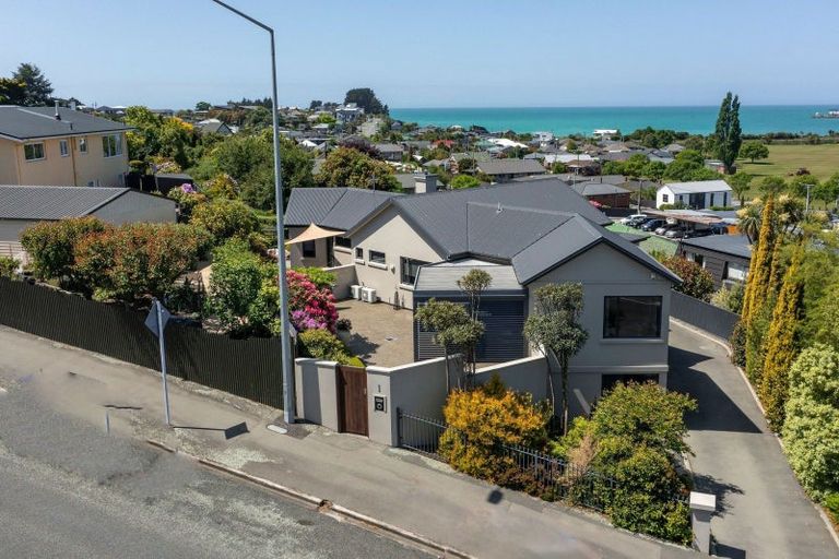 Photo of property in 1 Newman Street, Waimataitai, Timaru, 7910