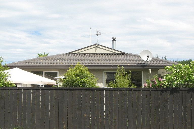 Photo of property in 3 Mckenzie Place, Waikuku Beach, 7402