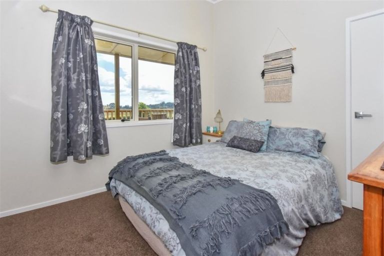 Photo of property in 298 Totara Road, Ararimu, Drury, 2579