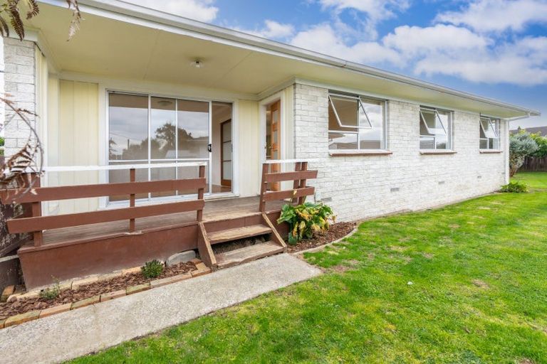 Photo of property in 293 Shakespeare Street, Leamington, Cambridge, 3432