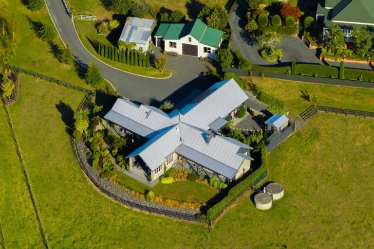 Photo of property in 33 Lee Road, Burbush, Hamilton, 3289