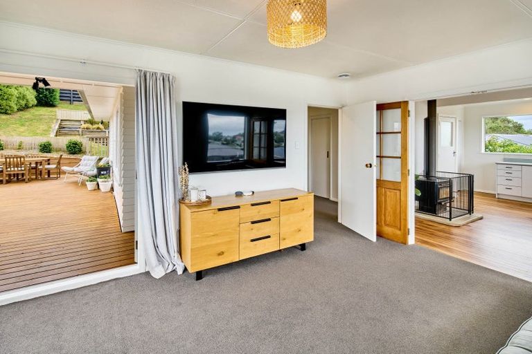 Photo of property in 20 Baylands Drive, Newlands, Wellington, 6037