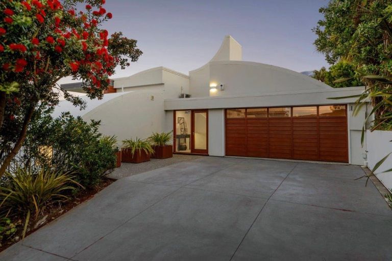 Photo of property in 10 Smugglers Cove, Scarborough, Christchurch, 8081