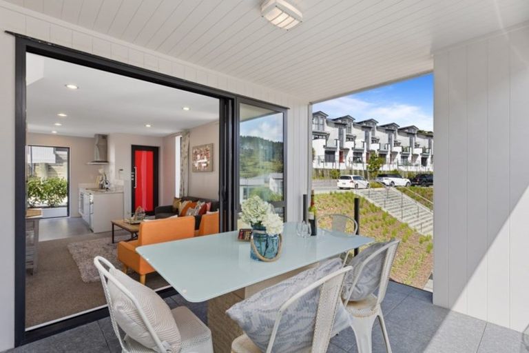 Photo of property in 13 Makamaka Lane, Albany Heights, Auckland, 0632