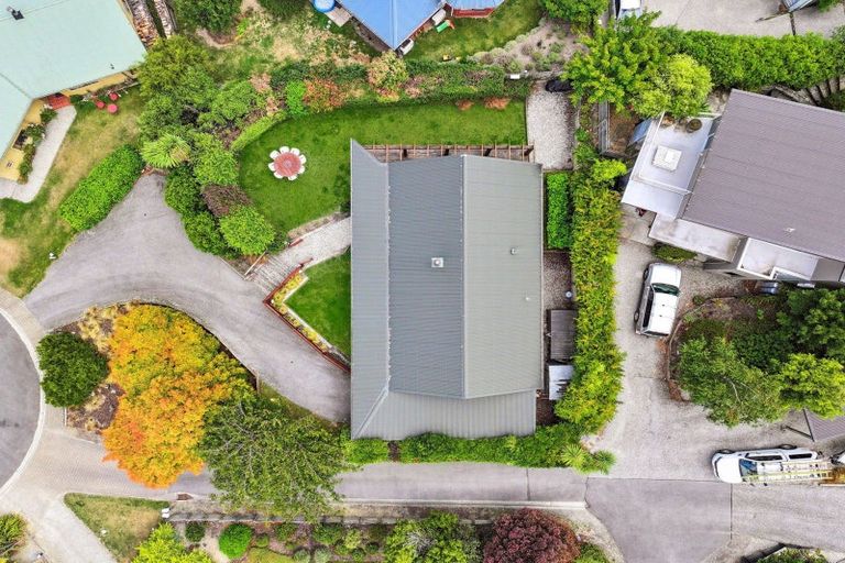 Photo of property in 5 Trevathan Lane, Wanaka, 9305