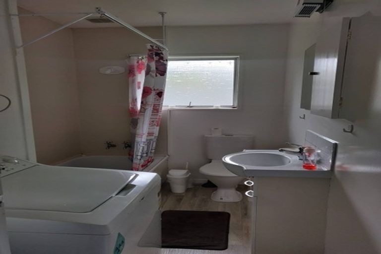 Photo of property in 5/7 Brockworth Place, Riccarton, Christchurch, 8011