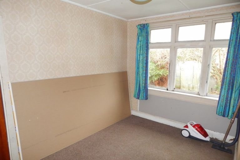 Photo of property in 1 Curtis Street, Hector, 7822