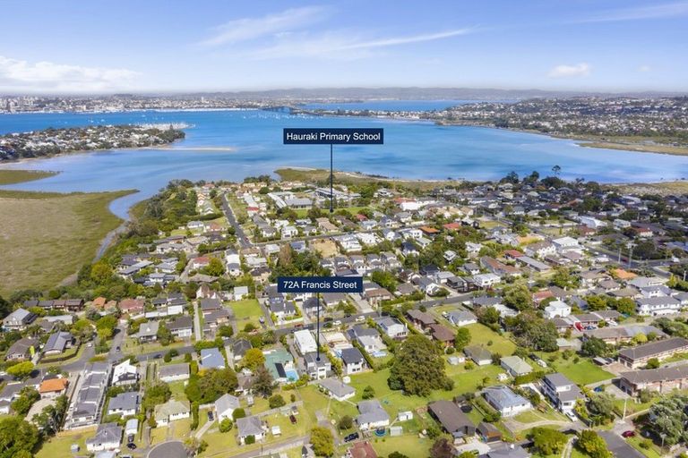 Photo of property in 72a Francis Street, Hauraki, Auckland, 0622