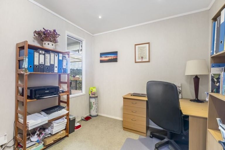 Photo of property in 63 Vandeleur Avenue, Birkdale, Auckland, 0626