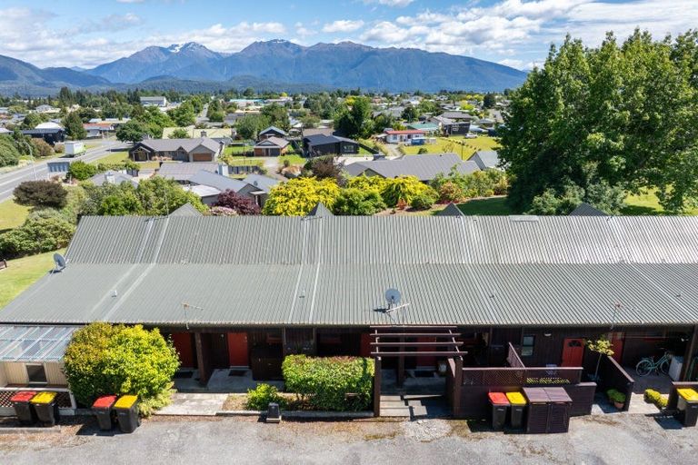 Photo of property in 4 Burnby Place, Te Anau, 9679