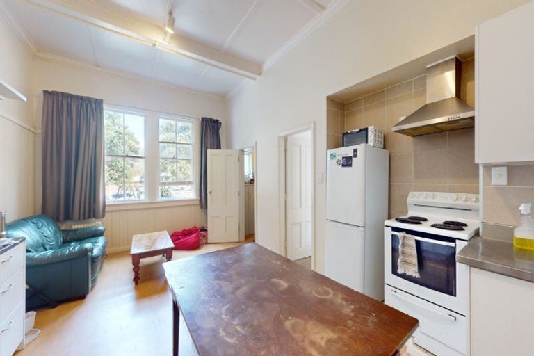 Photo of property in 132 Wallace Street, Mount Cook, Wellington, 6021