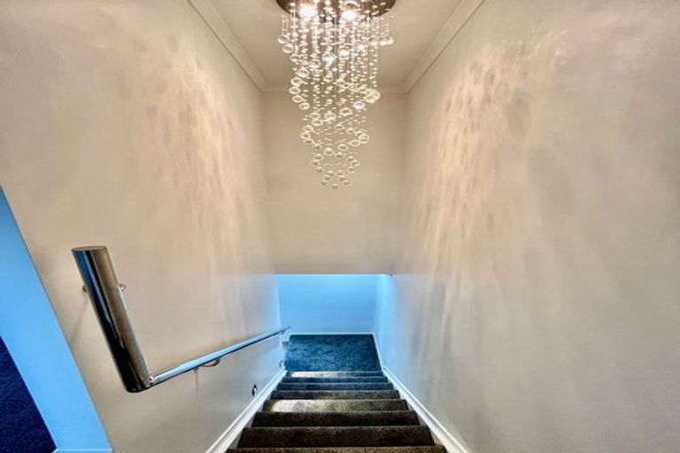 Photo of property in 8e Woburn Street, Mangere East, Auckland, 2024