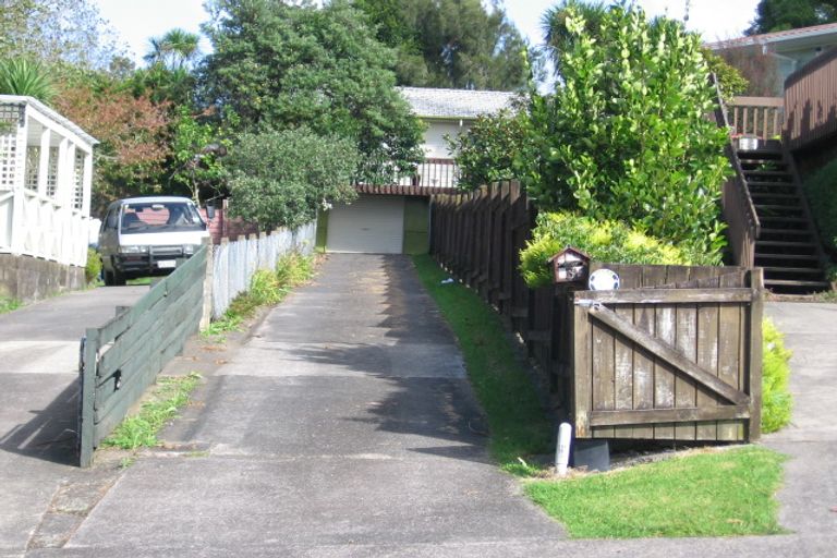 Photo of property in 3 Libra Street, Glen Eden, Auckland, 0602