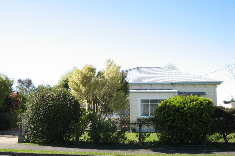 Photo of property in 23 Bell Street, Marton, 4710