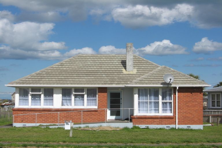 Photo of property in 151 Puriri Street, Castlecliff, Whanganui, 4501