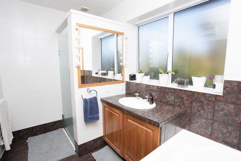 Photo of property in 12 Weka Street, Waikiwi, Invercargill, 9810