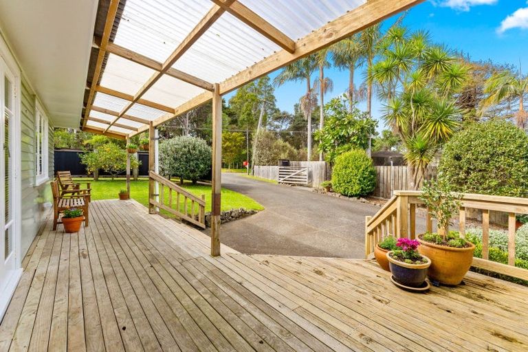 Photo of property in 132 Hinau Road, Waimauku, 0881