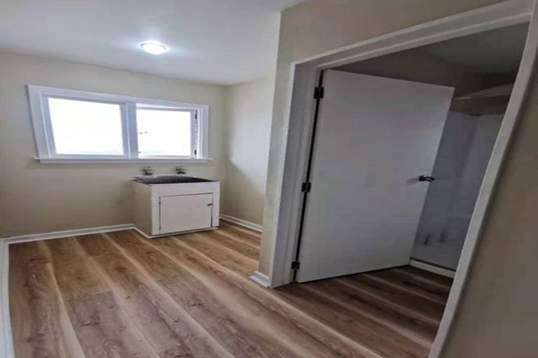 Photo of property in 36 Charlcott Street, Burnside, Christchurch, 8053