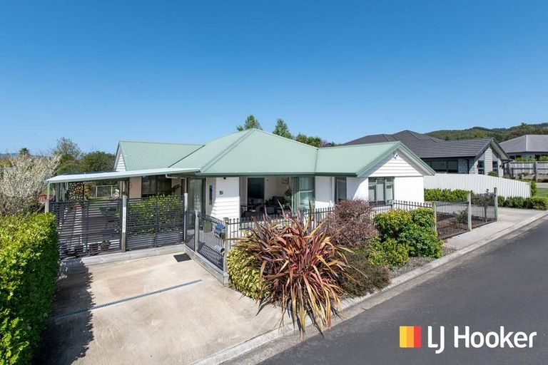 Photo of property in 18 Hamon Place, Pukehangi, Rotorua, 3015
