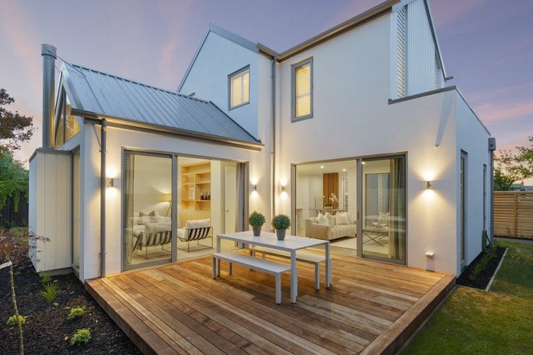 Photo of property in 96a Saint James Avenue, Papanui, Christchurch, 8053