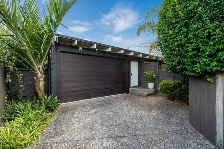 Photo of property in 1/52 Norwood Road, Bayswater, Auckland, 0622