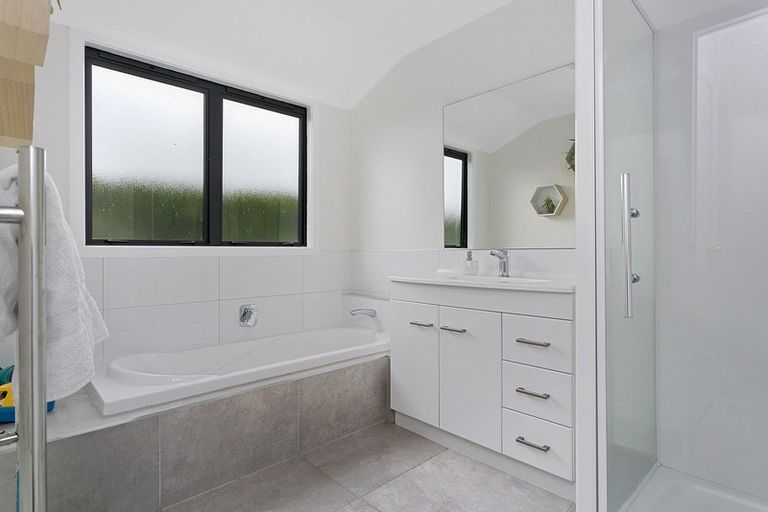 Photo of property in 3 De La Mare Drive, Leamington, Cambridge, 3432