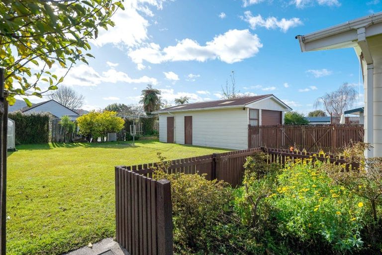 Photo of property in 34 Neri Crescent, Pomare, Rotorua, 3015
