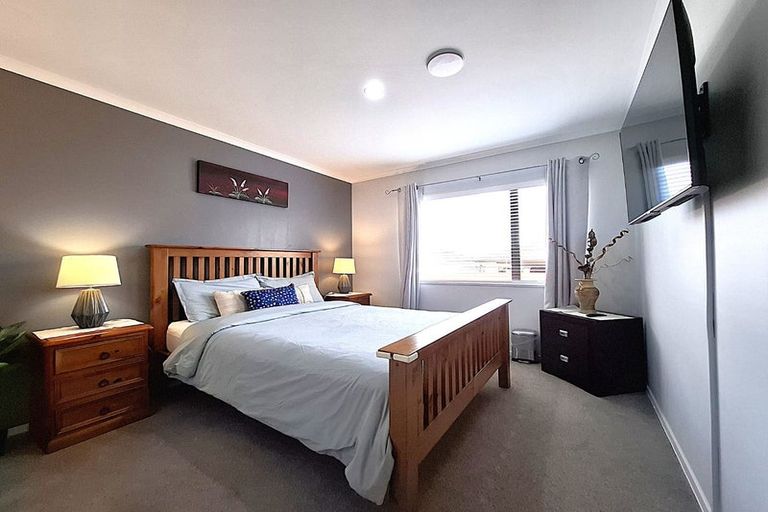 Photo of property in 36 Saralee Drive, Manurewa, Auckland, 2105