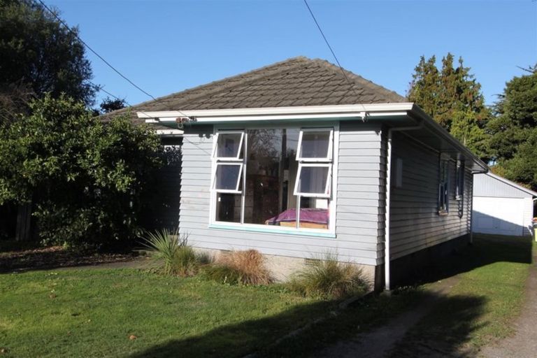 Photo of property in 22 Flower Street, Bryndwr, Christchurch, 8053