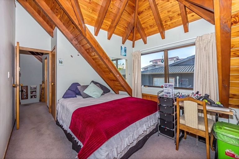 Photo of property in 4 Durness Place, Red Beach, 0932