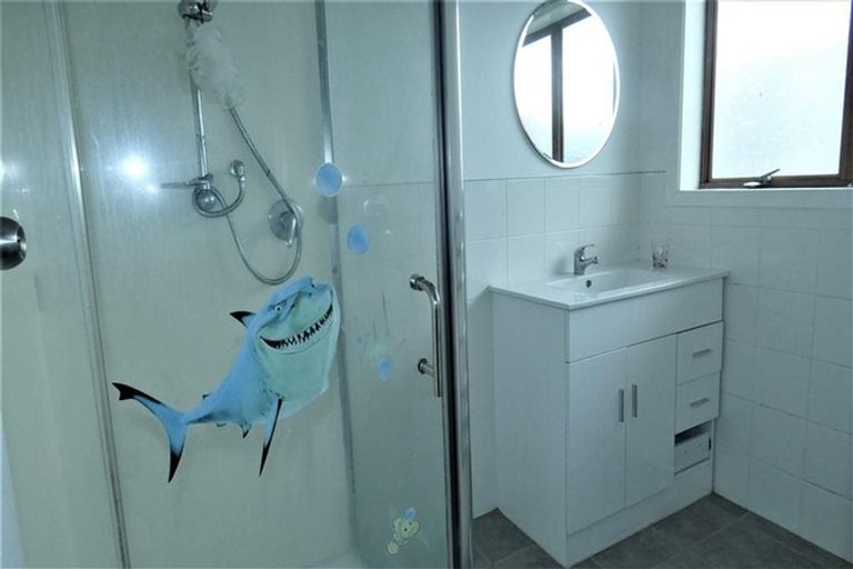 Photo of property in 1/1 Brooklyn Avenue, Papatoetoe, Auckland, 2025