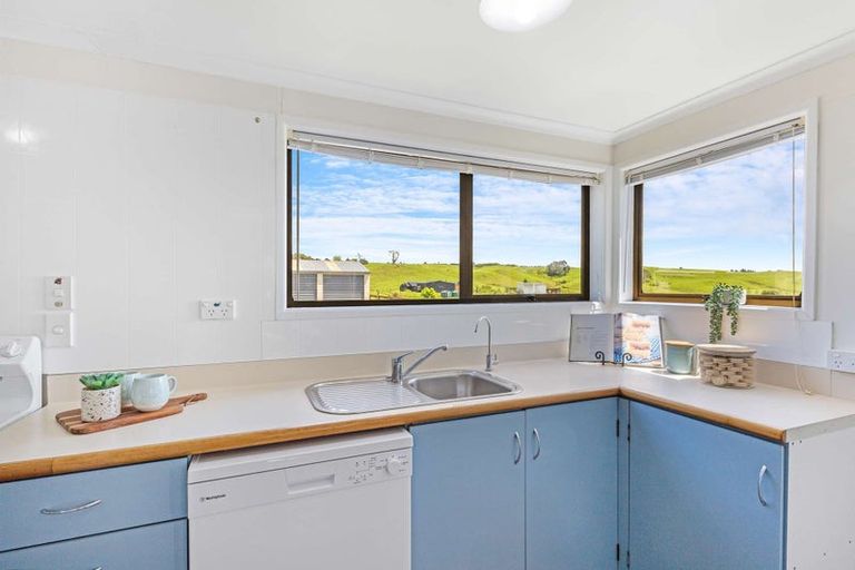 Photo of property in 1038 Mountain Road, Waiongana, Inglewood, 4389