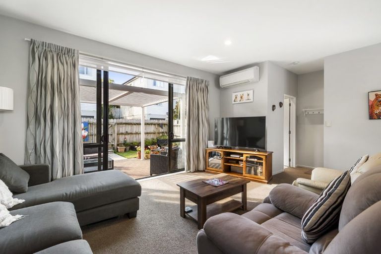 Photo of property in 42/22 Northcross Drive, Oteha, Auckland, 0632