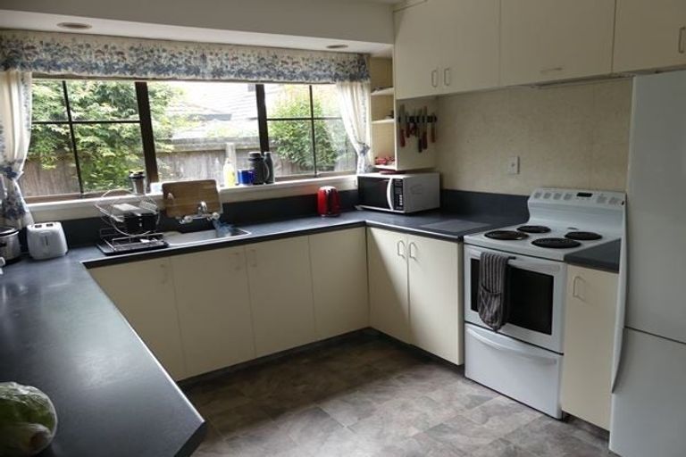 Photo of property in 26 Montclare Avenue, Ilam, Christchurch, 8041