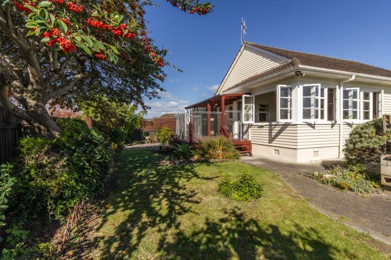 Photo of property in 82 Latham Street, Marewa, Napier, 4110