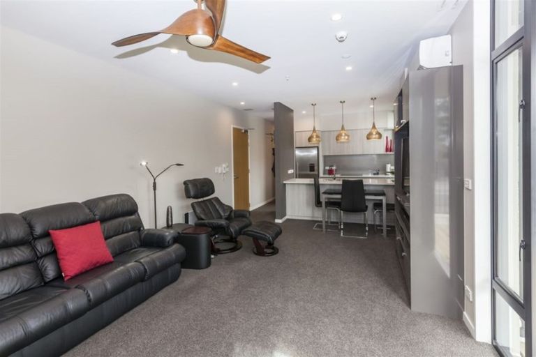 Photo of property in 1/50 Kilmore Street, Christchurch Central, Christchurch, 8013