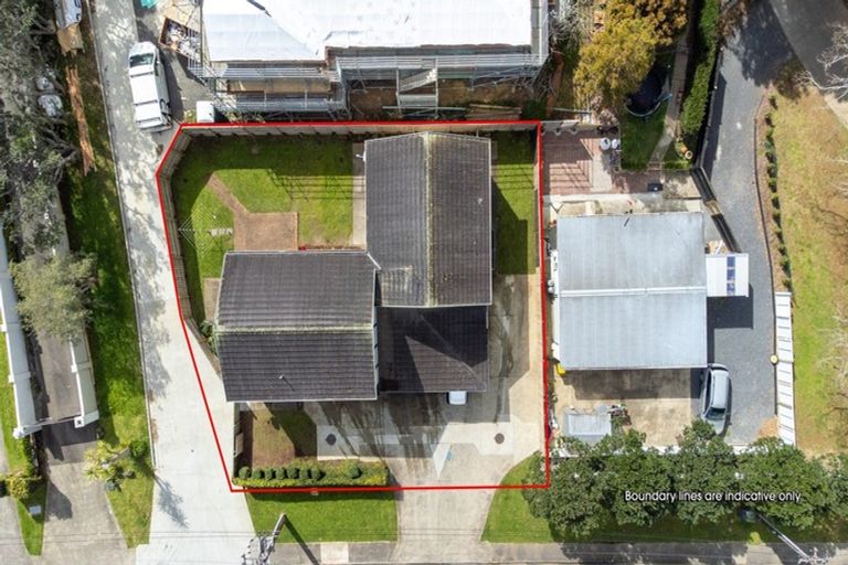 Photo of property in 225 Bleakhouse Road, Mellons Bay, Auckland, 2014