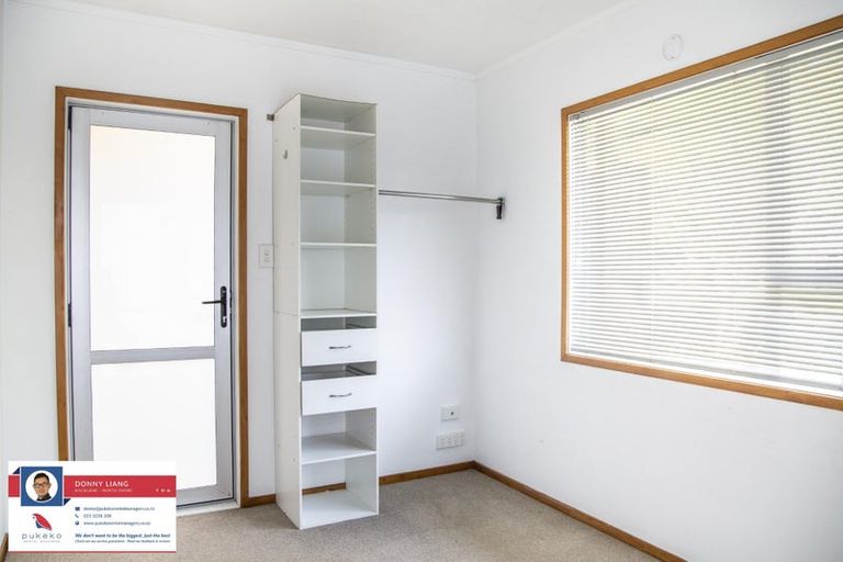 Photo of property in 1/38 Akoranga Drive, Northcote, Auckland, 0627