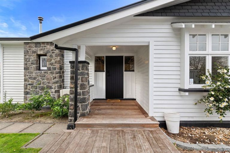 Photo of property in 68 Blighs Road, Strowan, Christchurch, 8052