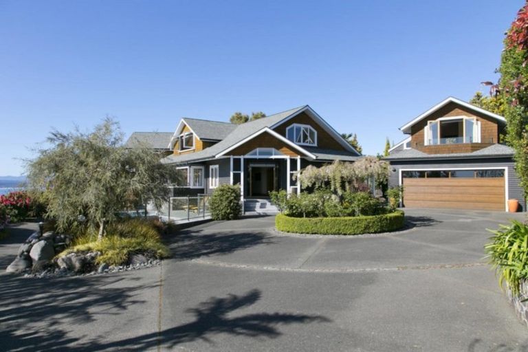 Photo of property in 24 Scenic Heights, Acacia Bay, Taupo, 3330