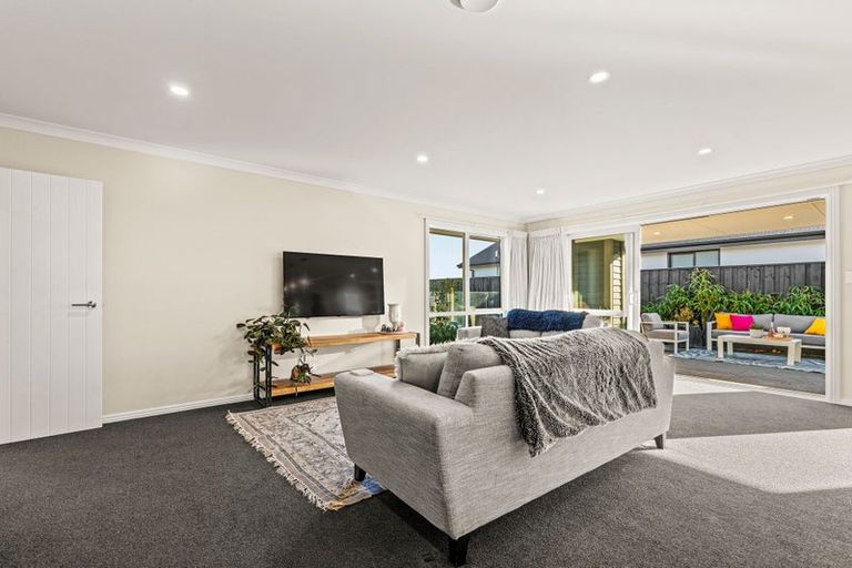 Photo of property in 56 Watkins Drive, Rangiora, 7400