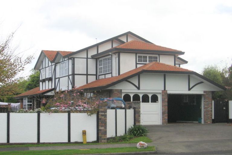 Photo of property in 35 Coronation Road, Morrinsville, 3300