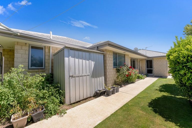 Photo of property in 40 Country Palms Drive, Halswell, Christchurch, 8025