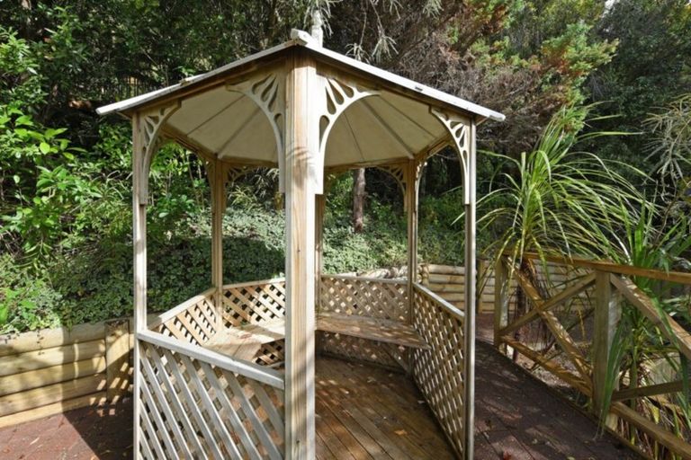 Photo of property in 79 Sunbrae Drive, Silverstream, Upper Hutt, 5019