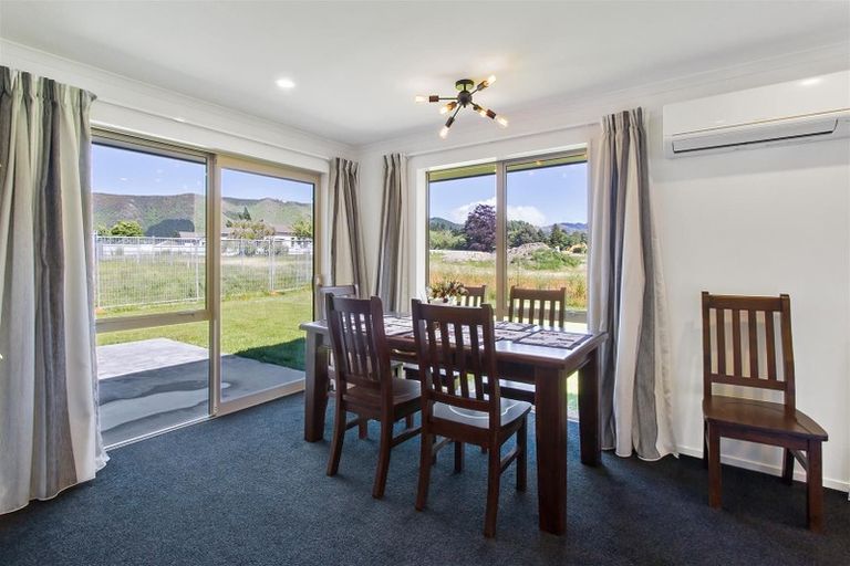 Photo of property in 224 Queen Street, Waimate, 7924