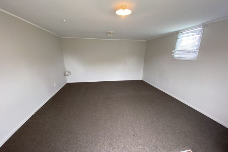 Photo of property in 56 Friedlanders Road, Manurewa, Auckland, 2102